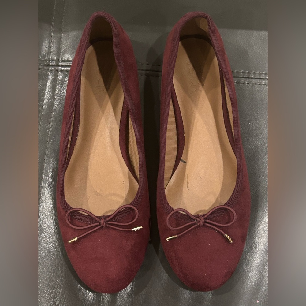 Chic Burgundy Suede Shoes